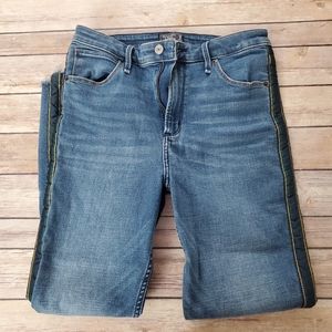 Abercrombie & Fitch blue mid rise jeans size 29